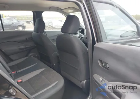 2019 Nissan Kicks S z USA, uszkodzony, nr VIN 3N1CP5CU2KL548725